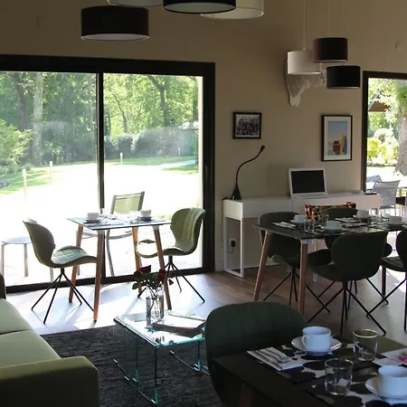 L'homillon Guest house *